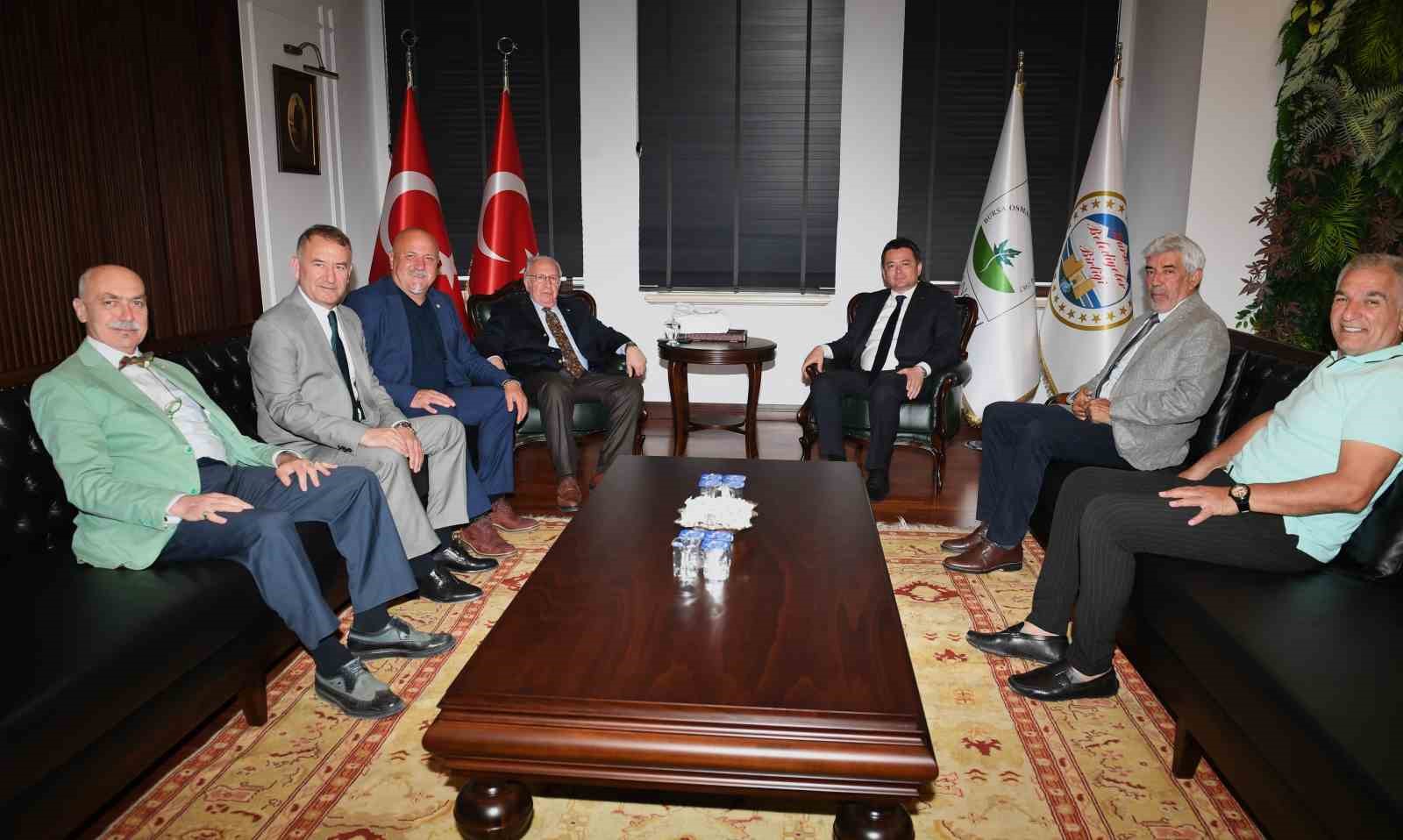 Bursaspor Yönetiminden Başkan Aydına Ziyaret