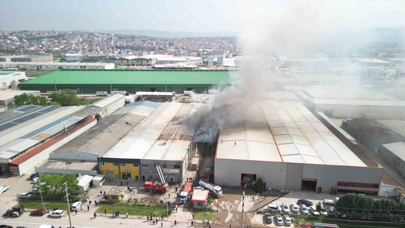 Yanan Sandalye Fabrikası Havadan Görüntülendi